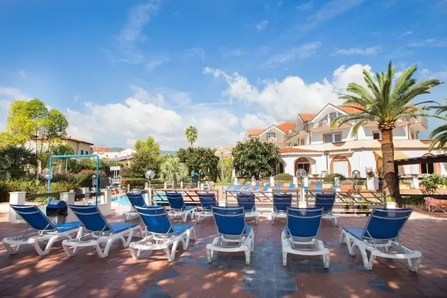 Diano Sporting Apartments