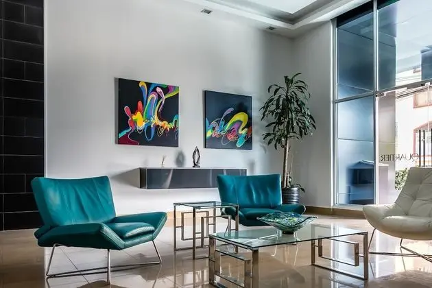 Diaphanous Urban Apartment - Lobi