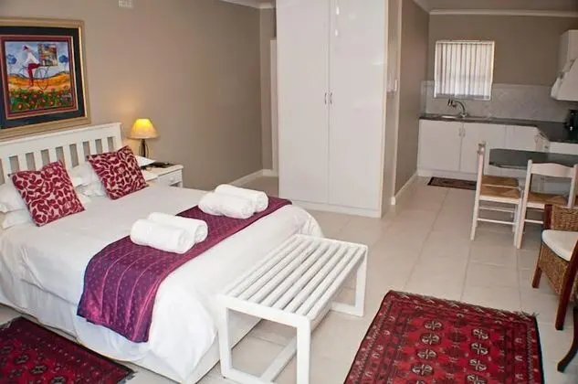 Diaz Beach Guest House - Oda