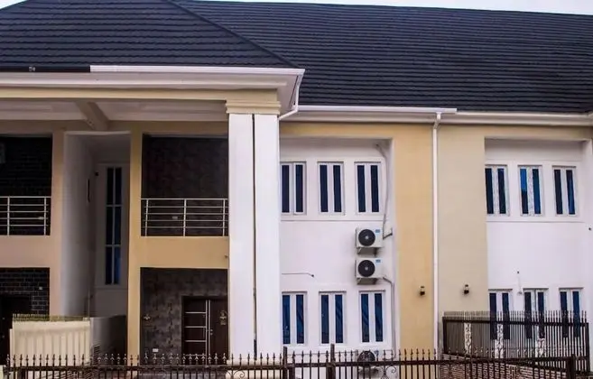 Dicon Apartments