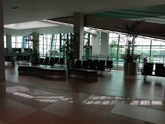 Digital Airport Hotel - Hostel - Dış Mekan