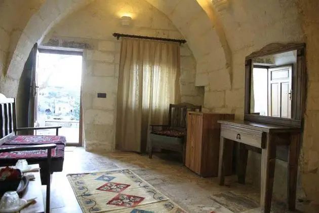 Dilek Tepesi Cave Hotel - 4
