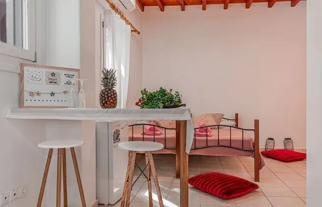 Dimelal Mikonos Downtown Apartments - Oda