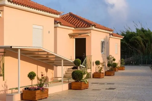 Dimitra Villa with Private Pool 250m to the beach - Lobi