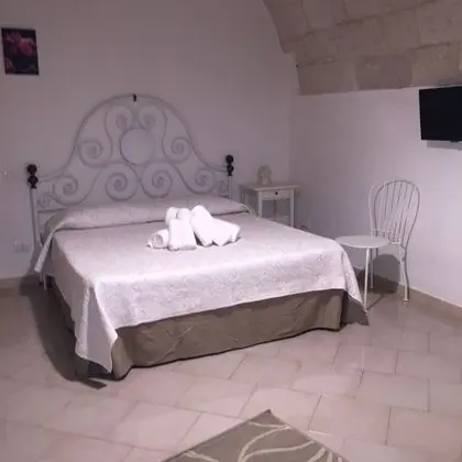 Dimora Chiarella - Short Lets