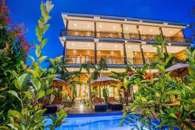 Dinatah Lembongan Villas
