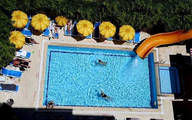 Dinc Hotel - Dış Mekan