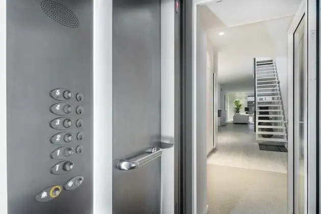 Dinesen Collection Luxury Condos By Royal Danish Theatre - Lobi