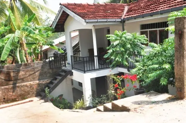 Dineth Villa - Dış Mekan