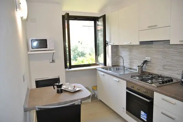 Dinky Home Air-conditioned Penthouse With Terrace Overlooking the sea - İç Mekan