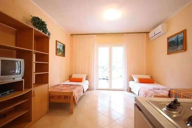 Dino - Apartments With hot tub - A2 - Yerinde Yemek