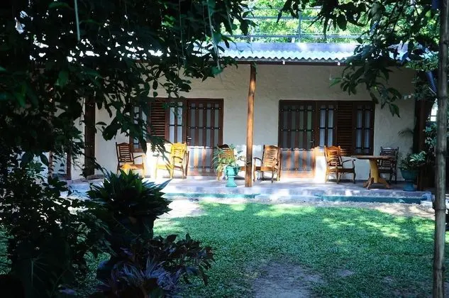 Dinstar Safari Lodge Udawalawa