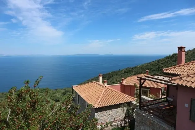 Dio Guesthouses