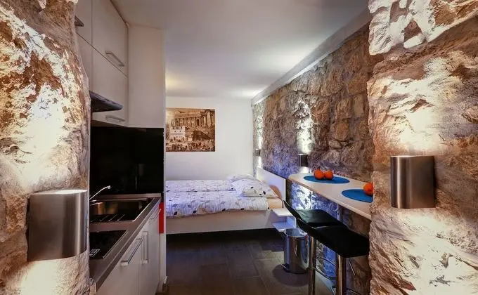 Dioklecijan Exclusive Apartments - Mutfak