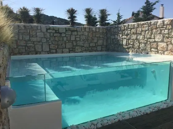 Dion Suite And Spa In Zakynthos - Havuz