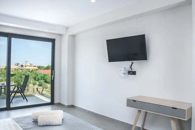 Dionisos Luxury Suites - Oda