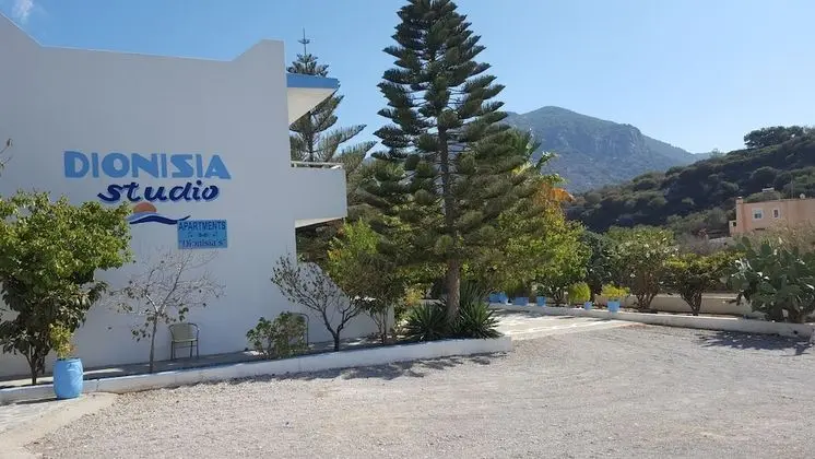 Dionysia Apartments