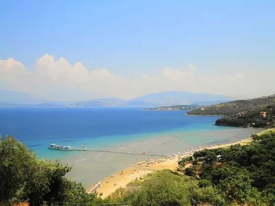 Dionysos Apartments - Plaj