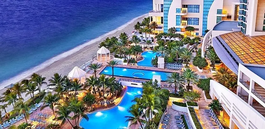 The Diplomat Beach Resort,Curio Collection by Hil