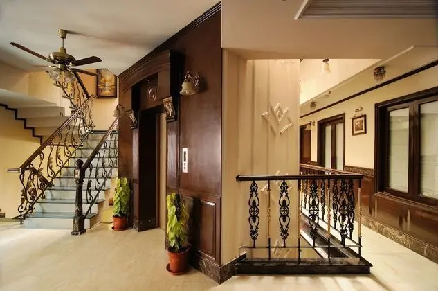 Hotel Diplomat Residency