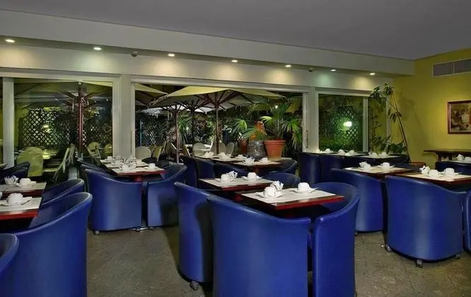 Diplomatic Rome - Bar