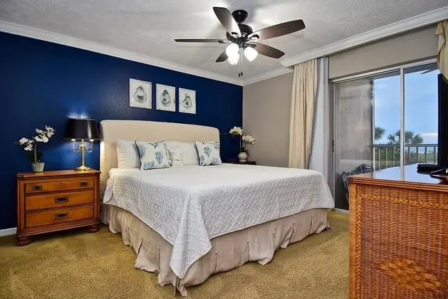 Direct Beachfront Delight by Beachside Management - Oda