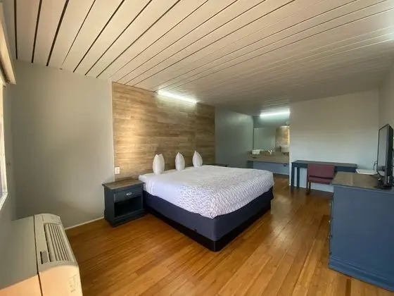 Discovery Inn Macon