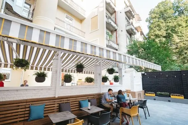 Discovery Hotel