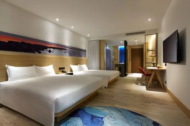 DISCOVERY HOTEL
