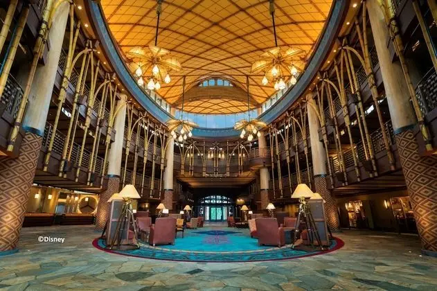 Disney Explorers Lodge - Lobi