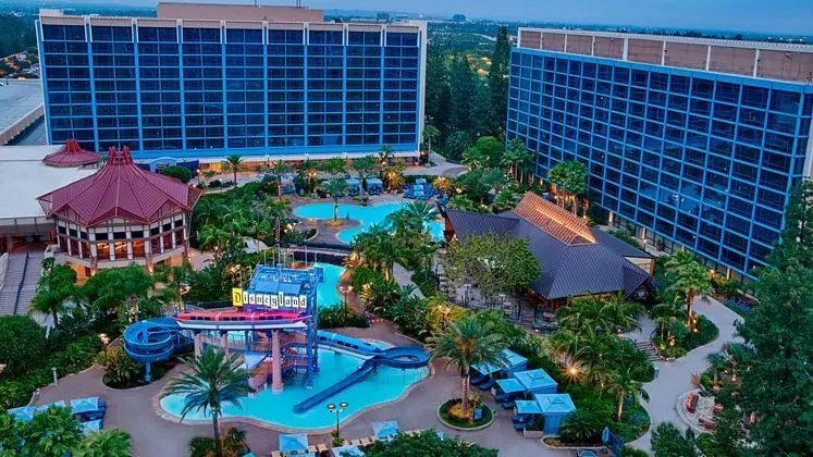 Disneyland Hotel - Havuz