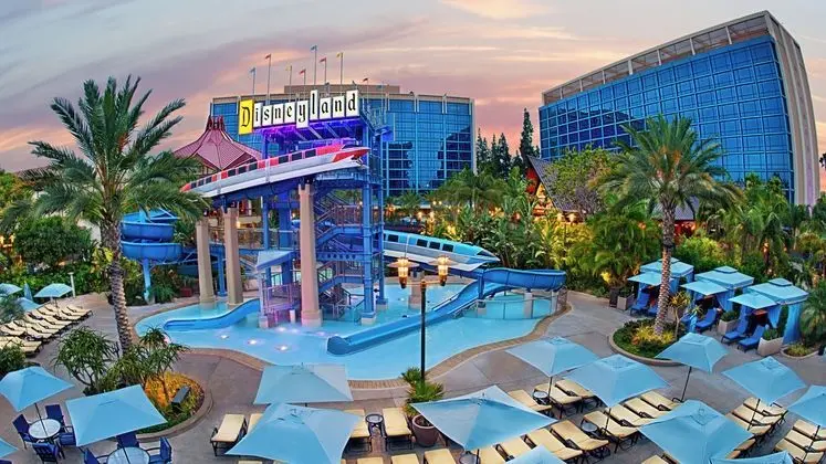 Disneyland Hotel - Öne Çıkan Resim