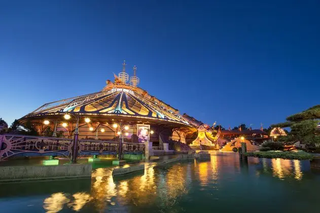 Disneyland Hotel + Bilet