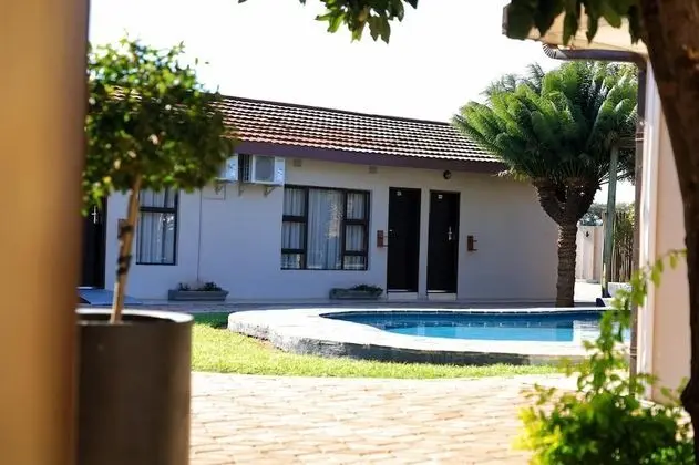 the distinction boutique hotel - Havuz