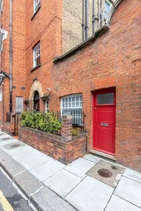 Distinctive apartment for 3 with mezz