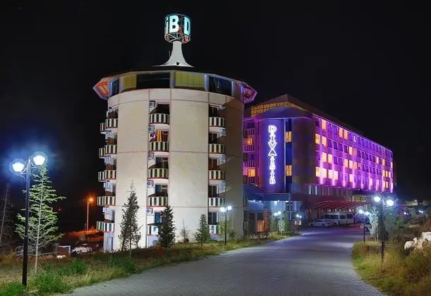 Divaisib Termal Resort Hotel Spa - Gece Görünümü