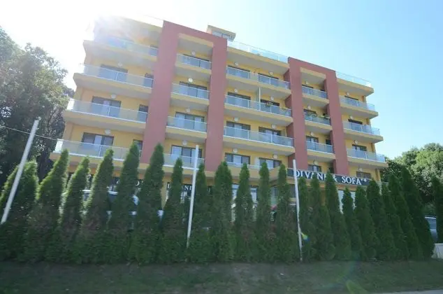 Divan Residence Apartments