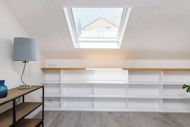 Divine 3 Bed House in Battersea - İç Mekan