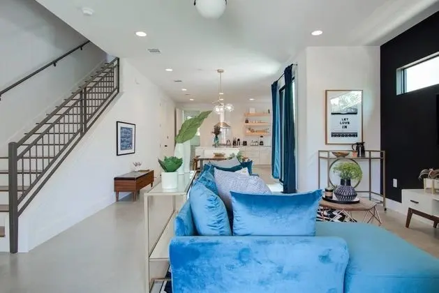 Divine 3br/2.5ba Downtown/east-side Home by Domio - Öne Çıkan Resim