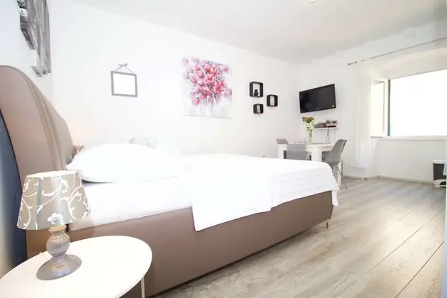 Divine Apartments - Oda