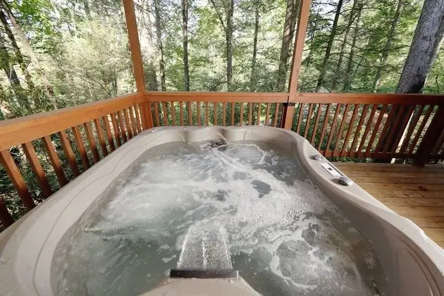 Divine Escape - Two Bedroom Chalet - Spa