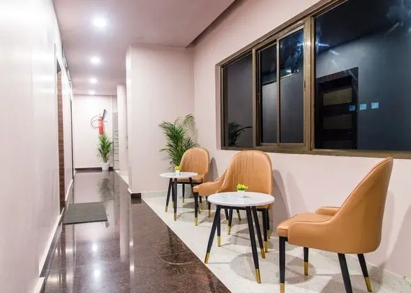 Hotel Divine Paradise - Dibrugarh - İç Mekan