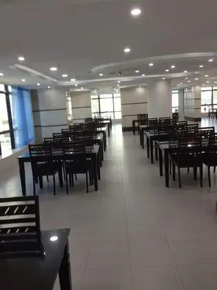 Diyar Al-Mashaer Hotel - Yerinde Yemek