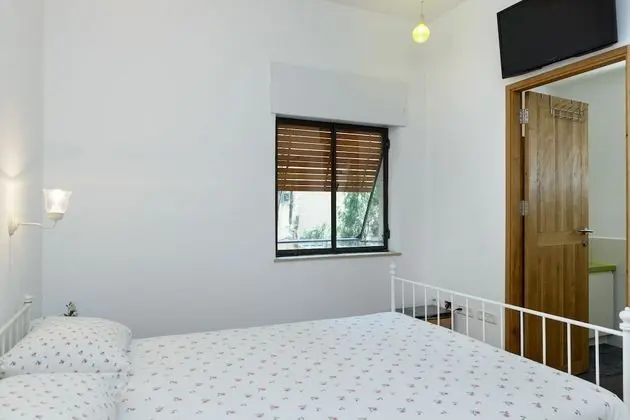 Diz 3 By TLV2rent - Oda
