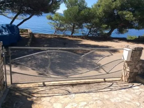 Djurdja - 20 m From Beach - A2 Luka