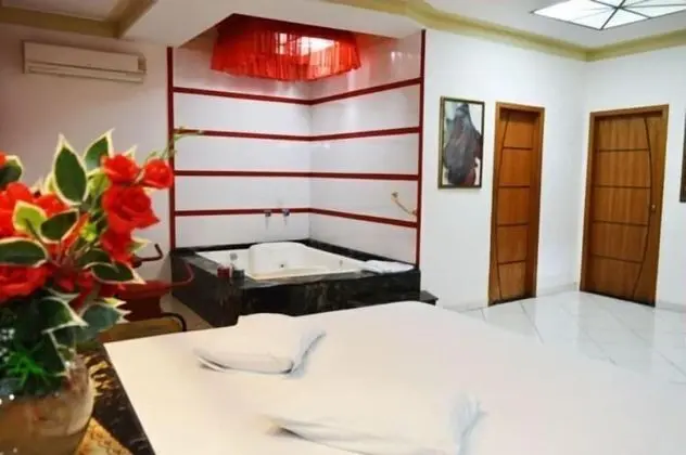 Dlirium Motel