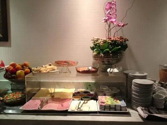 D'Luca Hotel
