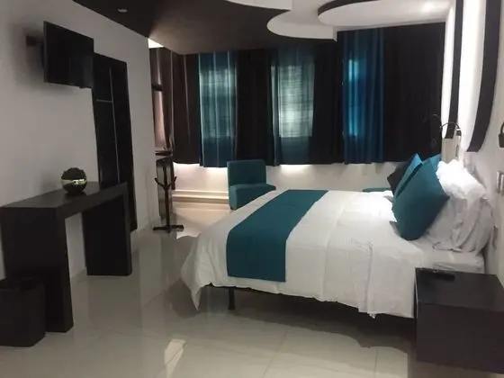 Hotel Dluxe & Suites - Oda