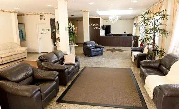 D'Marco Hotel - Lobi