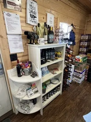 Do Drop Inn RV Resort and Cabins - Lobi